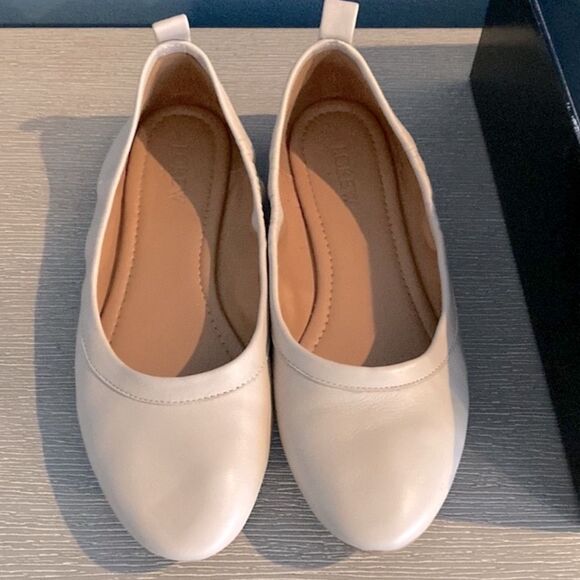 J. Crew Tan Leather Ballet Flats Size 7.5 - Picture 1 of 7